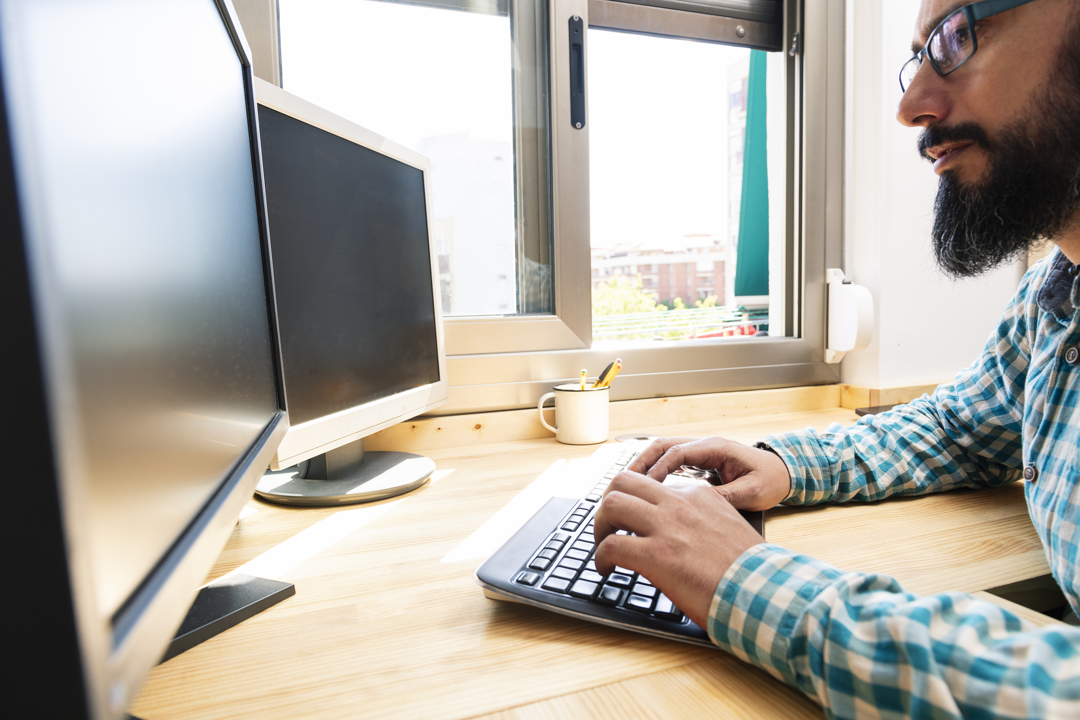 Change The Way You Work Why Two Monitors Are Better Than One